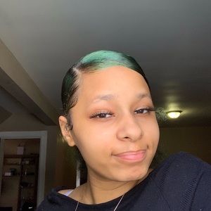 Meet your Posher, Amber